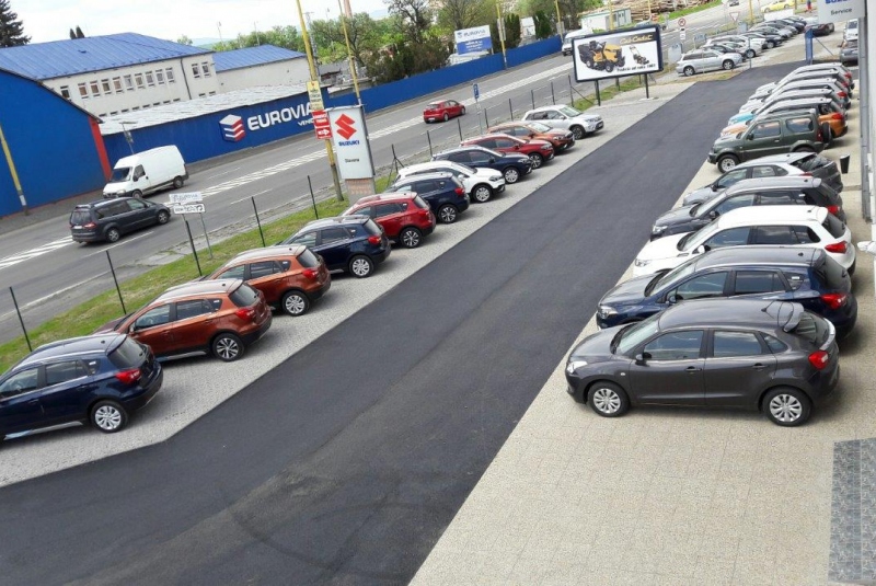 Výstavba vonkajších plôch Suzuki Michalovce